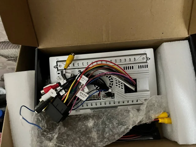 Продажа нового бампера на Lada Granta - Запчасти в Магнитогорск