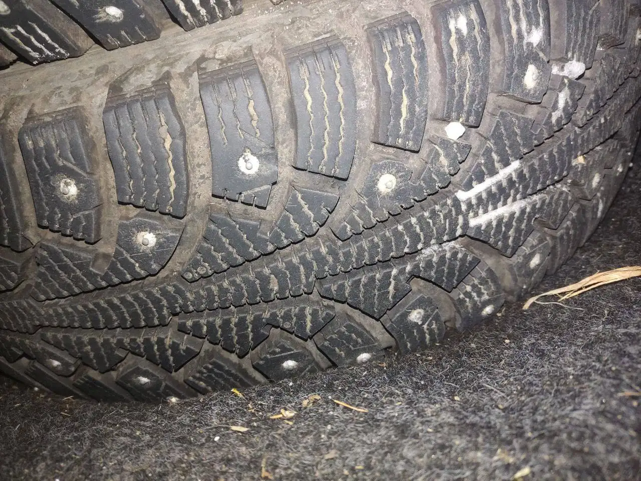 Комплект зимней резины Нордман 5 175/70 R13 с дисками - Шины и диски (Авто) в Магнитогорск