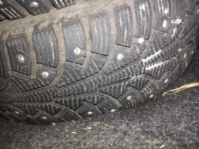 Комплект зимней резины Нордман 5 175/70 R13 с дисками - Шины и диски в Магнитогорск