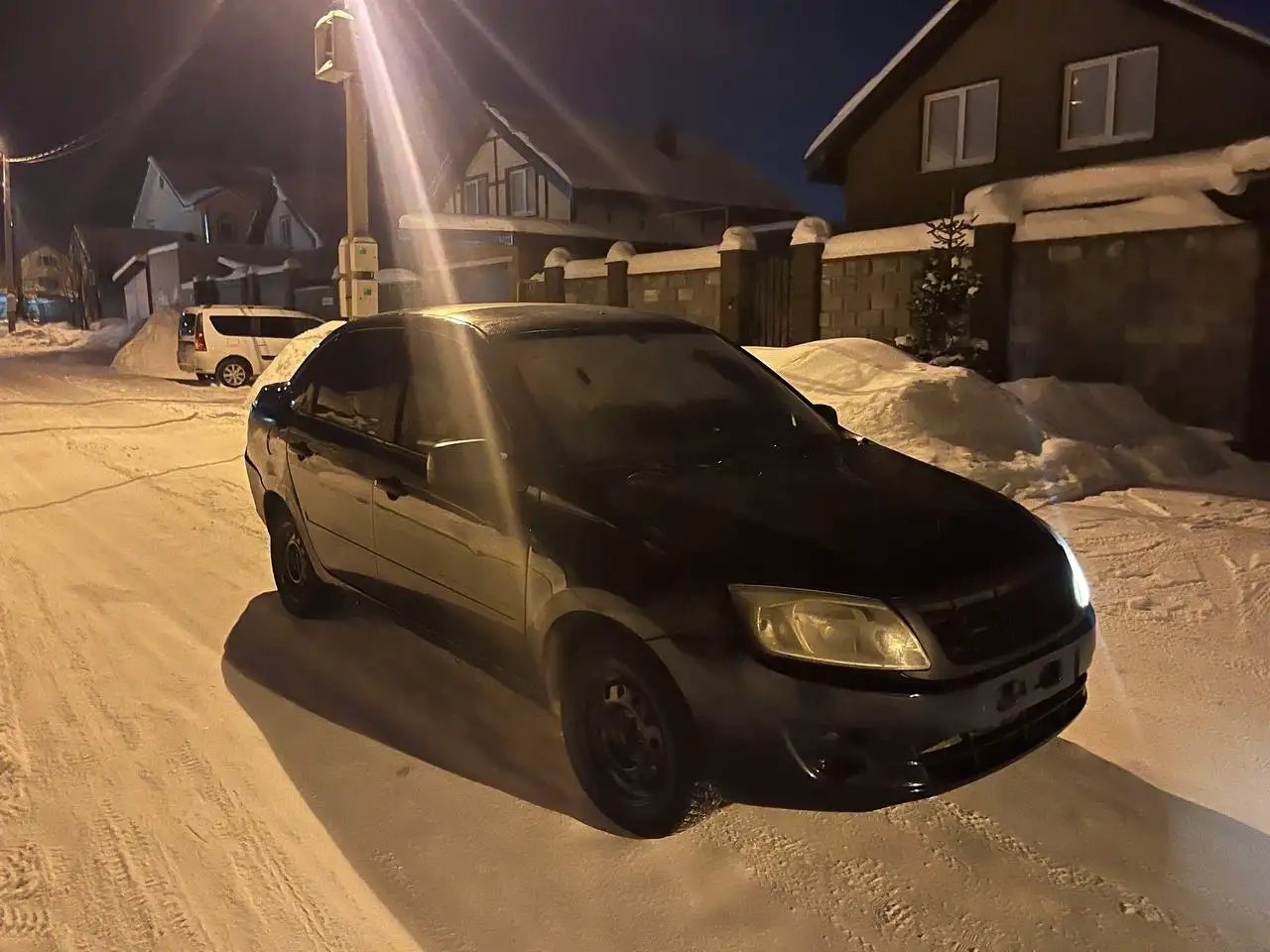 Продажа автомобиля Lada Granta 2013 года - Авто в Магнитогорск