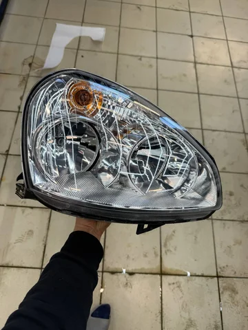 Продам правую фару на приору - Оптика в Магнитогорск