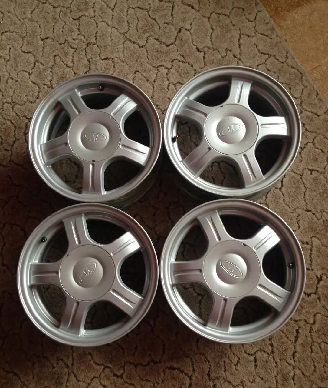 Продажа шин и запчастей на ВАЗ - Запчасти (Авто) в Магнитогорск