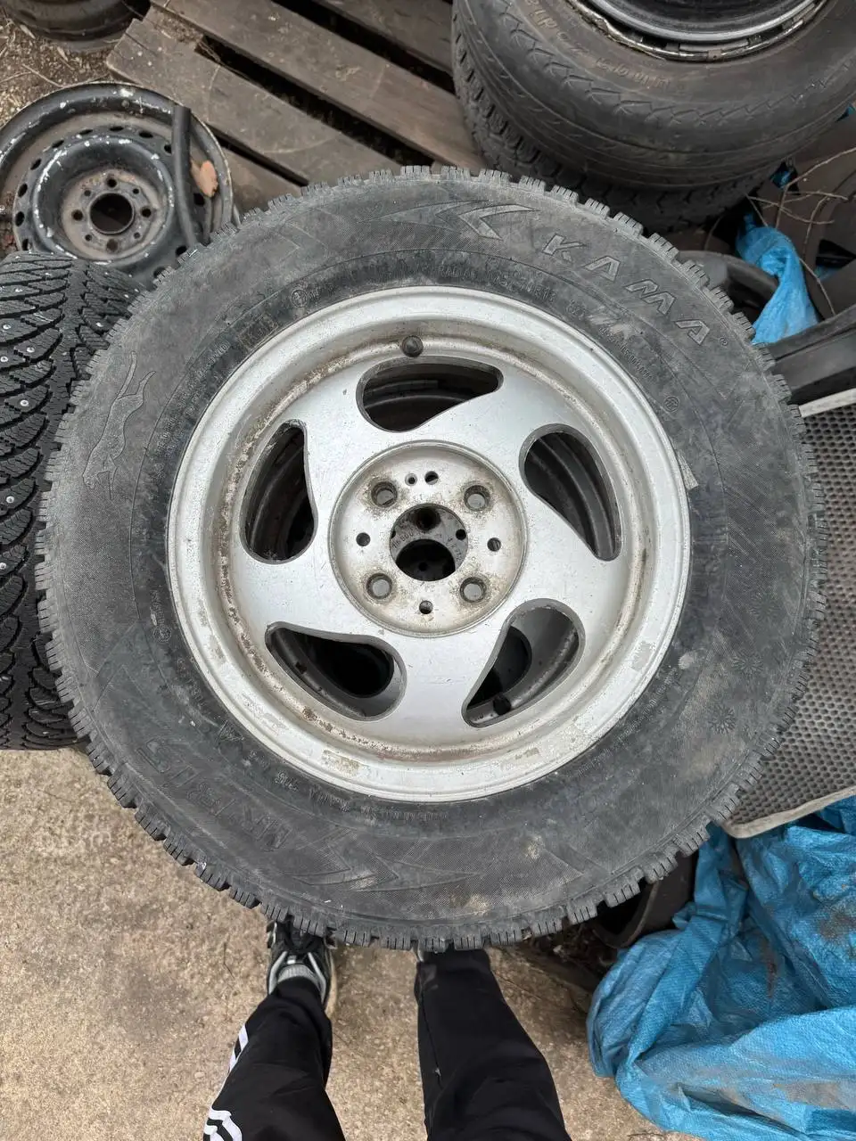 Продажа шин и запчастей на ВАЗ - Запчасти (Авто) в Магнитогорск