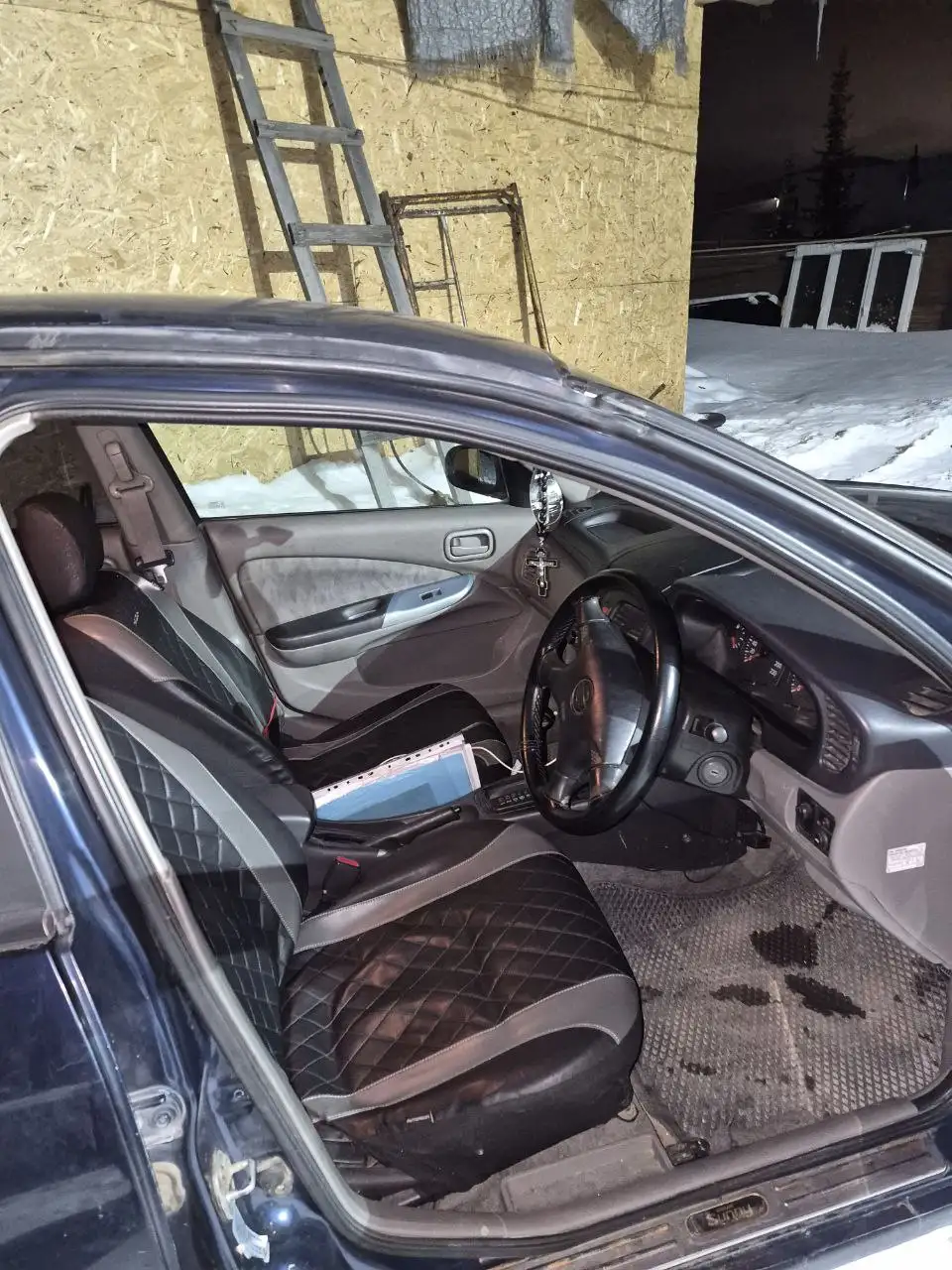 Продажа Nissan Sunny 2001 года выпуска - Авто в Магнитогорск