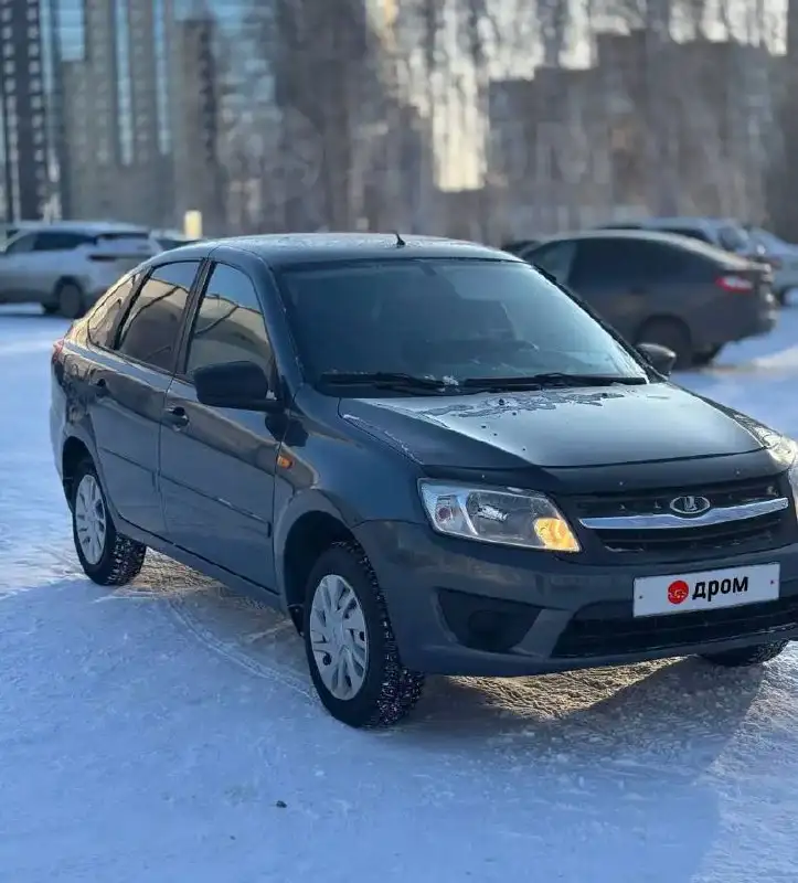 Автомобиль 2016 года в отличном состоянии - Авто в Магнитогорск