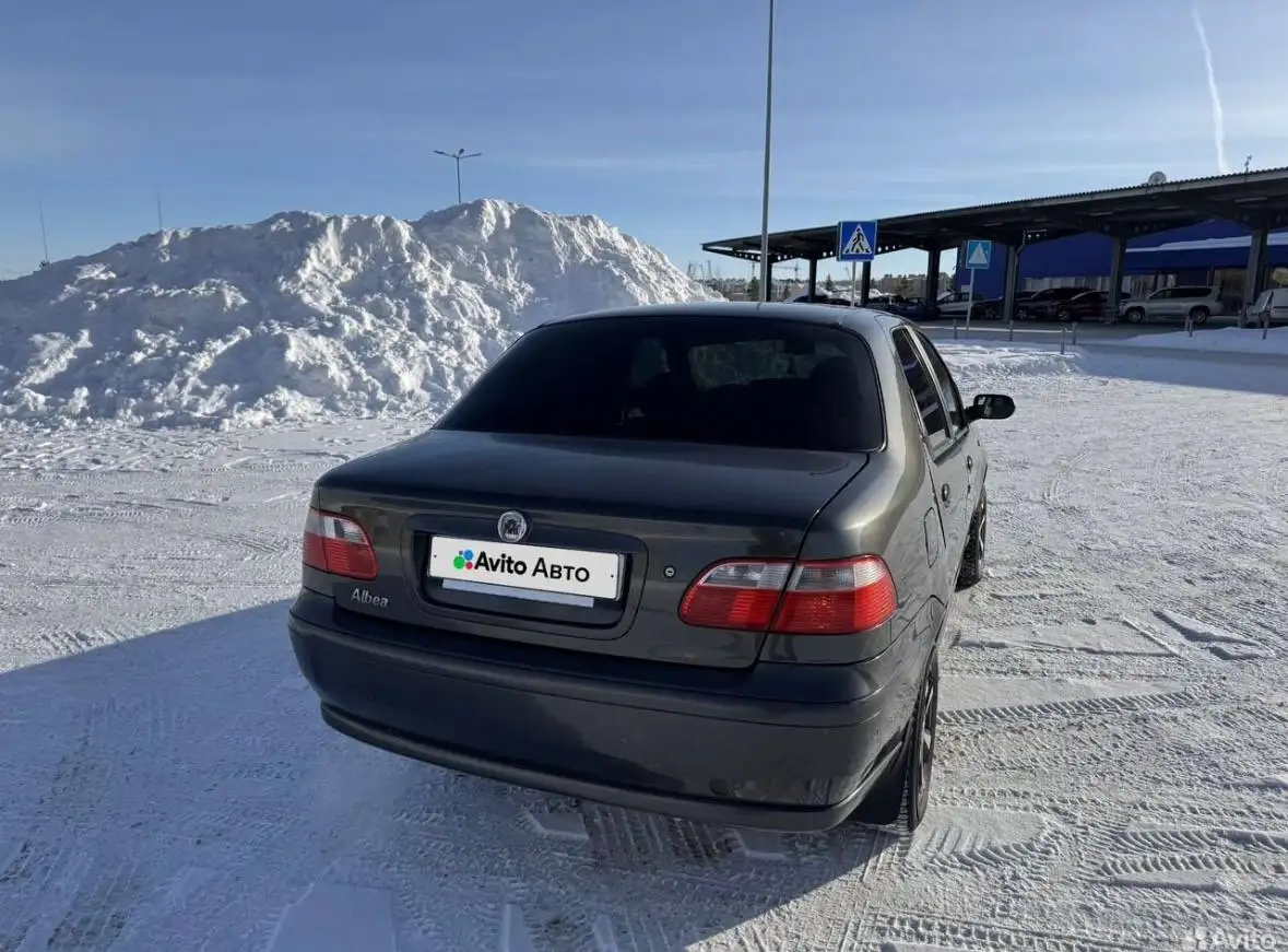 Продажа Fiat Albea 2008 года - Легковые автомобили (Авто) в Магнитогорск