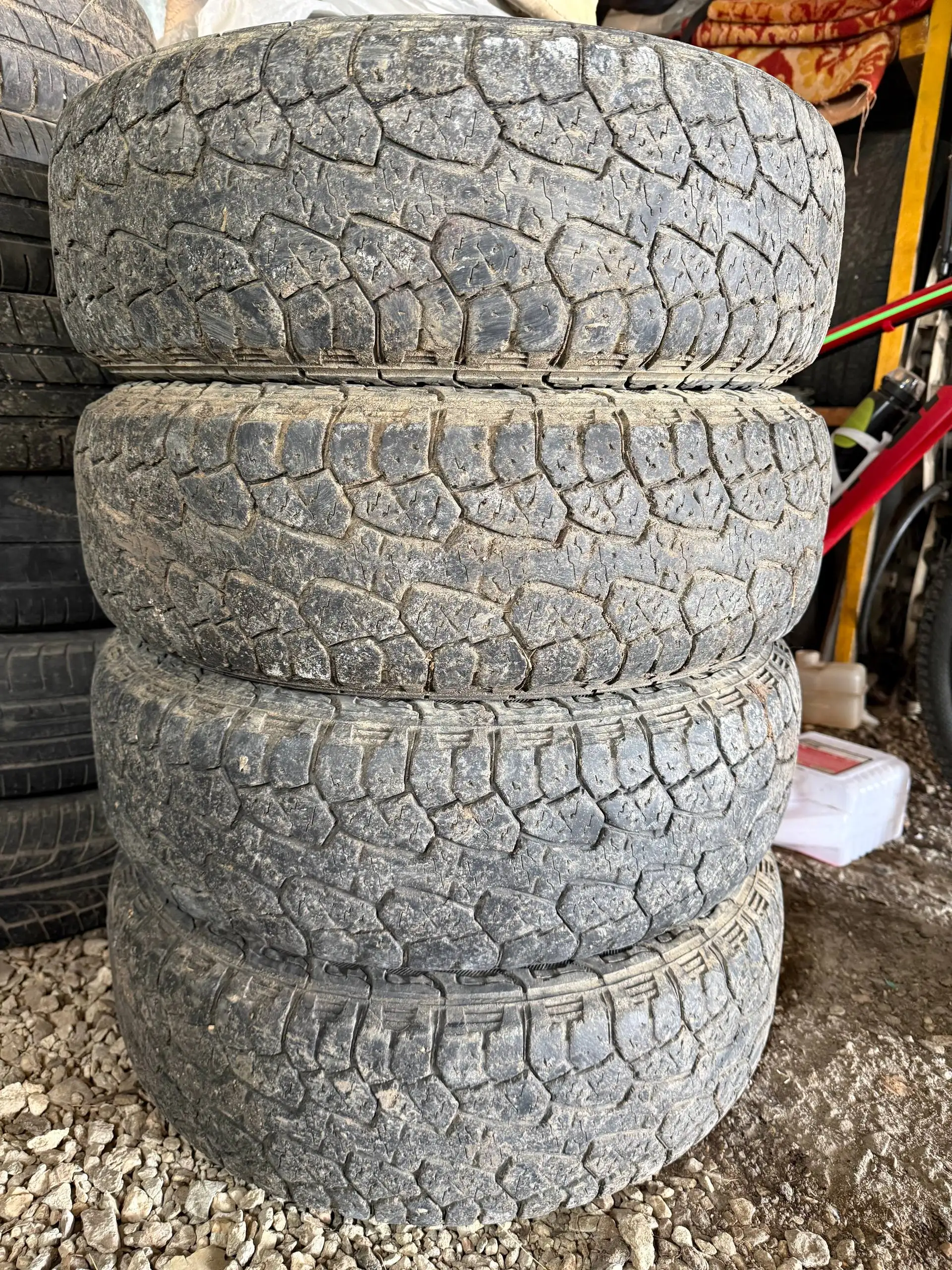 Продажа грязевой резины на Ниву 205/70/R15 - Шины и диски (Авто) в Магнитогорск