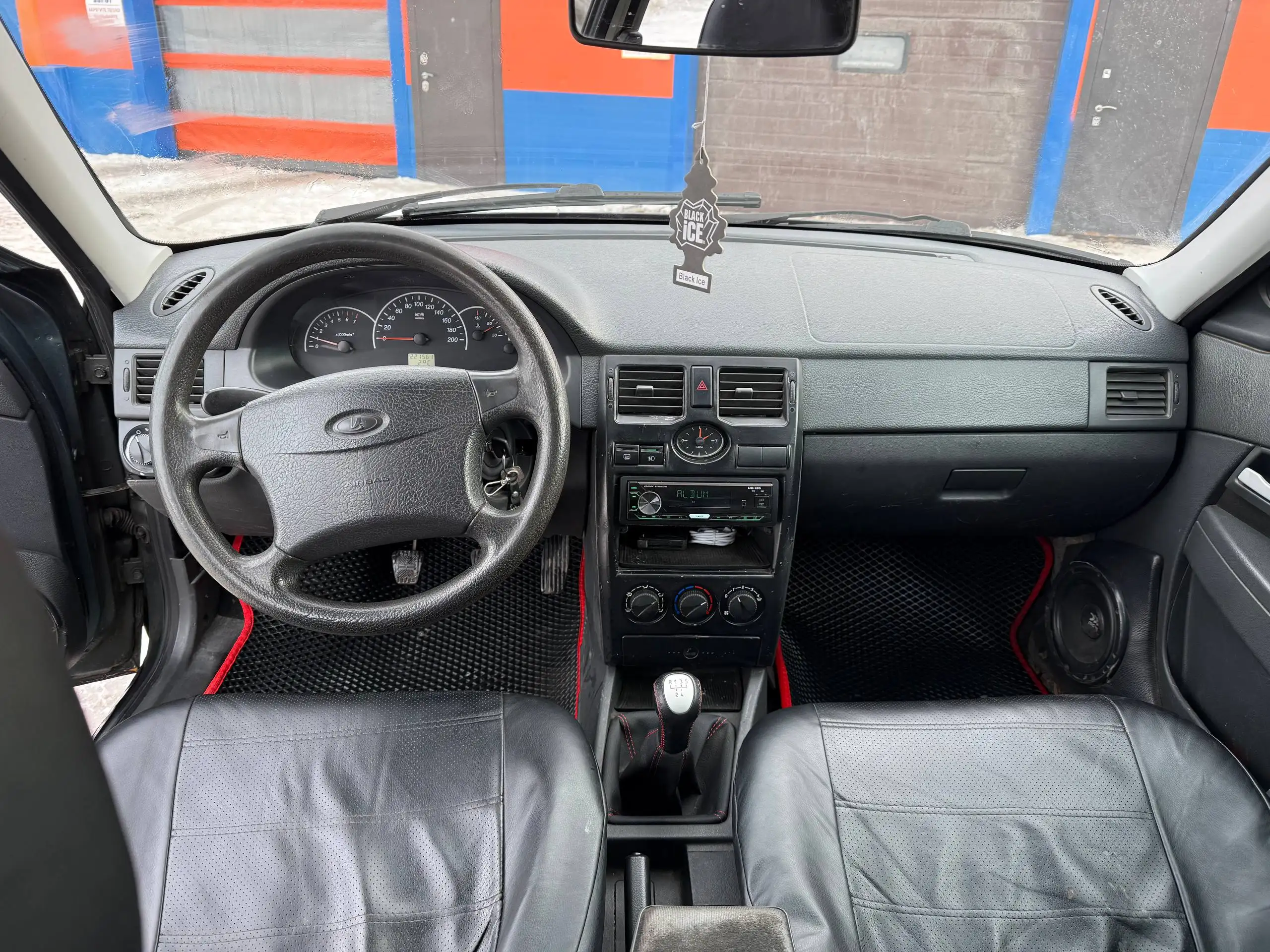 Продам Ладу Приору 2011 года - Легковые автомобили (Авто) в Магнитогорск