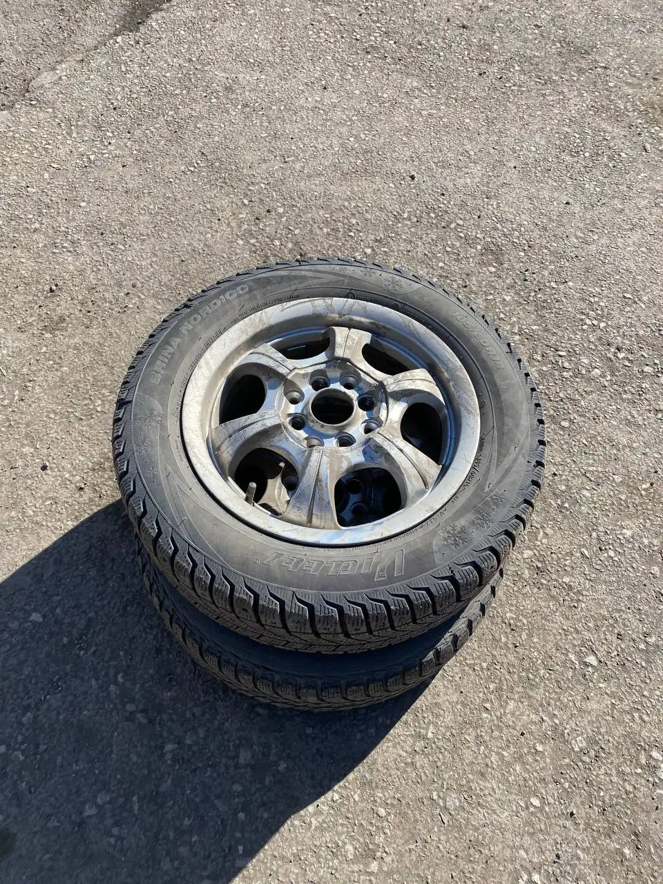 Продам литьё 4-100 r14 с зимней резиной - Запчасти (Авто) в Магнитогорск