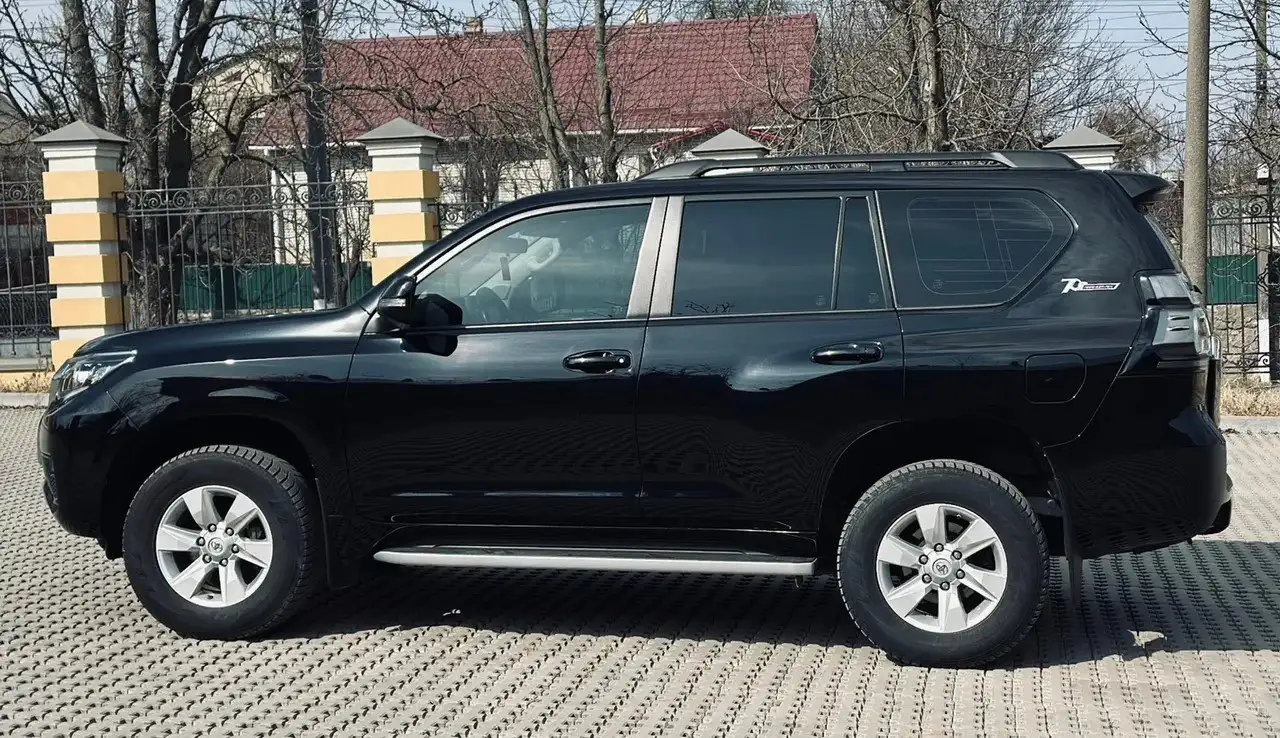 Toyota Land Cruiser Prado 2022 - Внедорожники (Авто) в Магнитогорск