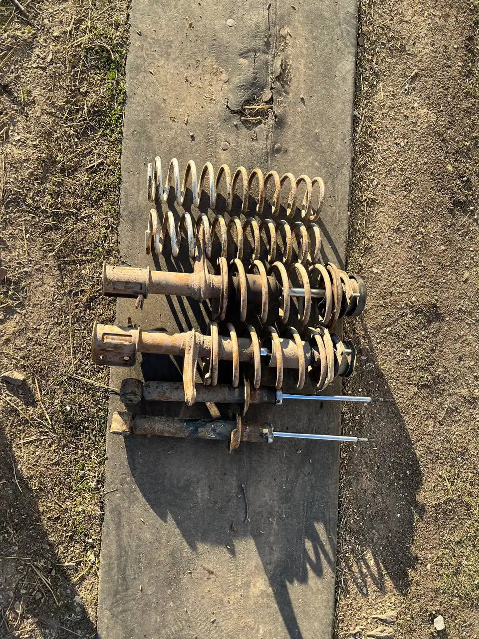 Комплект стоек ВАЗ 2109 с дисками Р13 - Ходовая часть (Запчасти) в Магнитогорск