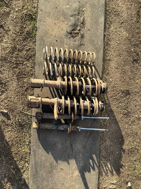 Комплект стоек ВАЗ 2109 с дисками Р13 - Запчасти для ВАЗ в Магнитогорск