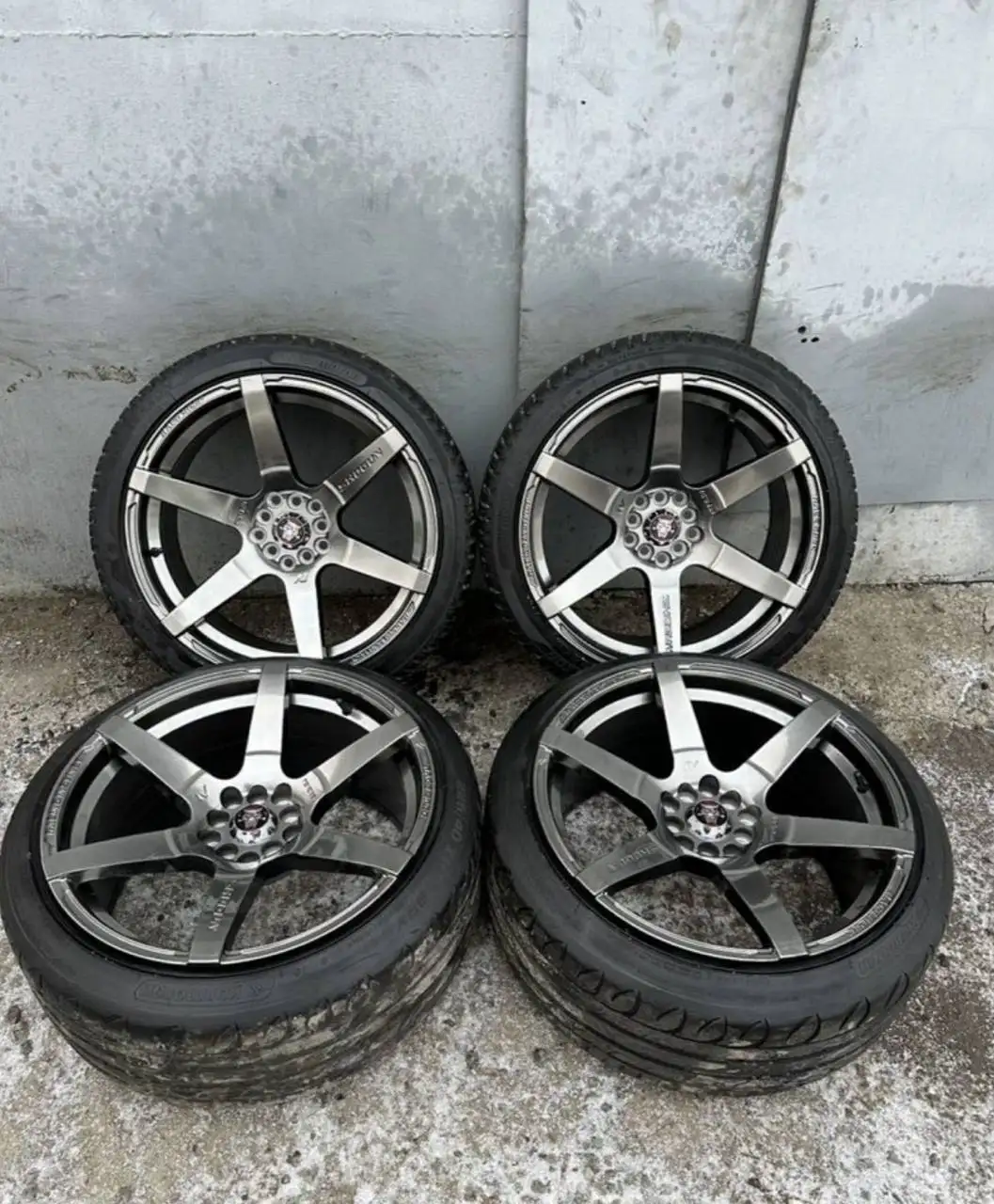 Колеса Shogun A1 R18 с дисками и покрышками - Запчасти (Авто) в Канск