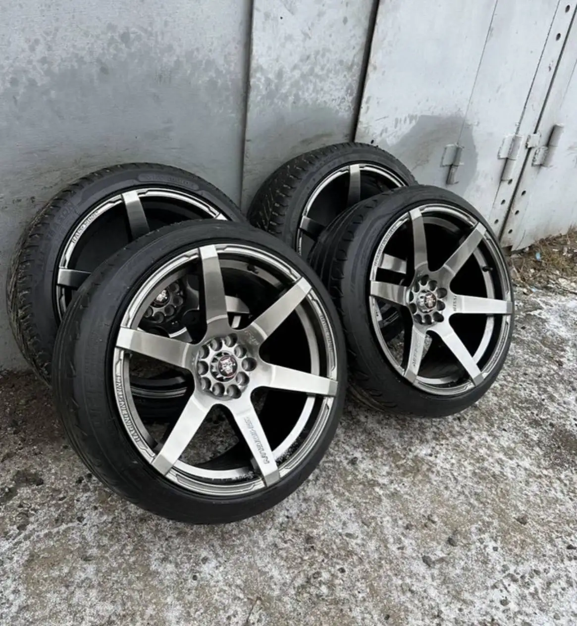 Колеса Shogun A1 R18 с дисками и покрышками - Запчасти (Авто) в Канск