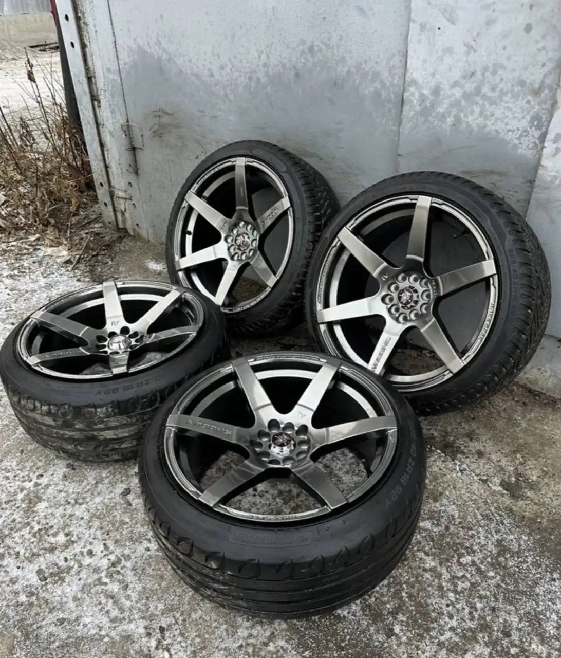 Колеса Shogun A1 R18 с дисками и покрышками - Запчасти (Авто) в Канск