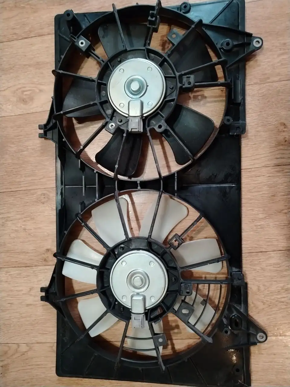 Радиатор кондиционера и вентилятор охлаждения на Мазду 6 - Кондиционеры (Авто) в Магнитогорск