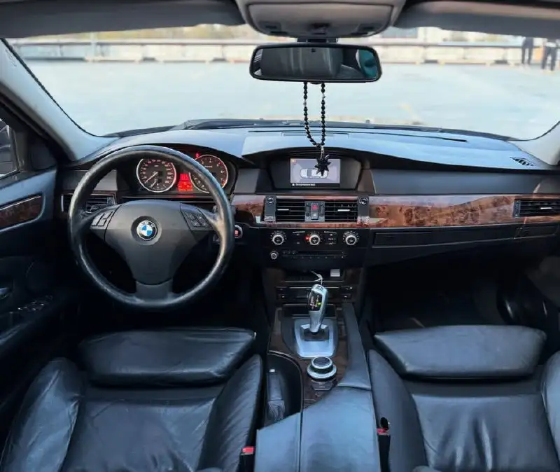 BMW E60 3.0 бензин xDrive - Легковые автомобили (Авто) в Магнитогорск