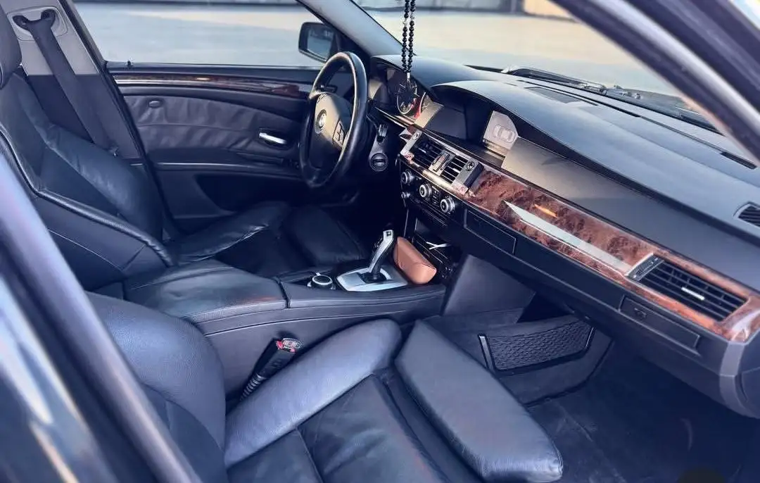 BMW E60 3.0 бензин xDrive - Легковые автомобили (Авто) в Магнитогорск