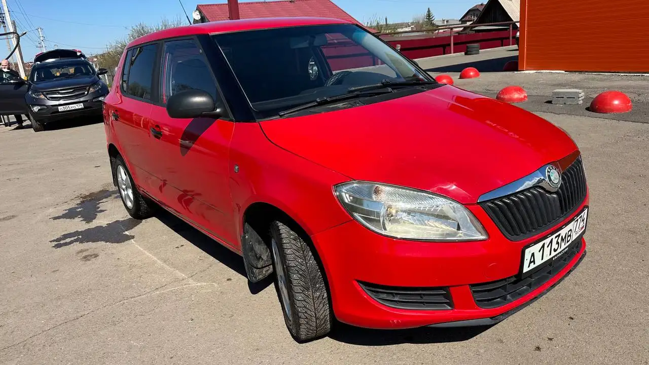 Skoda Fabia 1.2л 2010г. - Легковые автомобили (Авто) в Магнитогорск