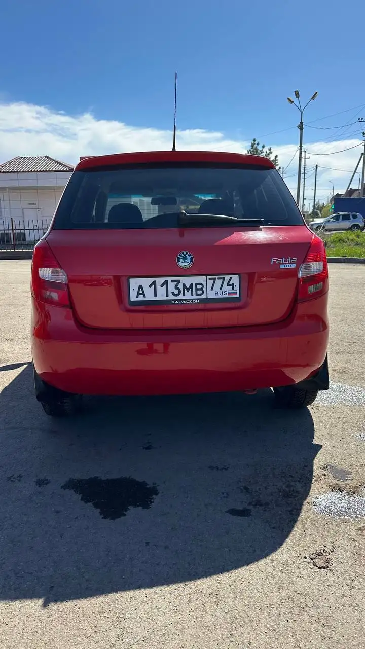 Skoda Fabia 1.2л 2010г. - Легковые автомобили (Авто) в Магнитогорск