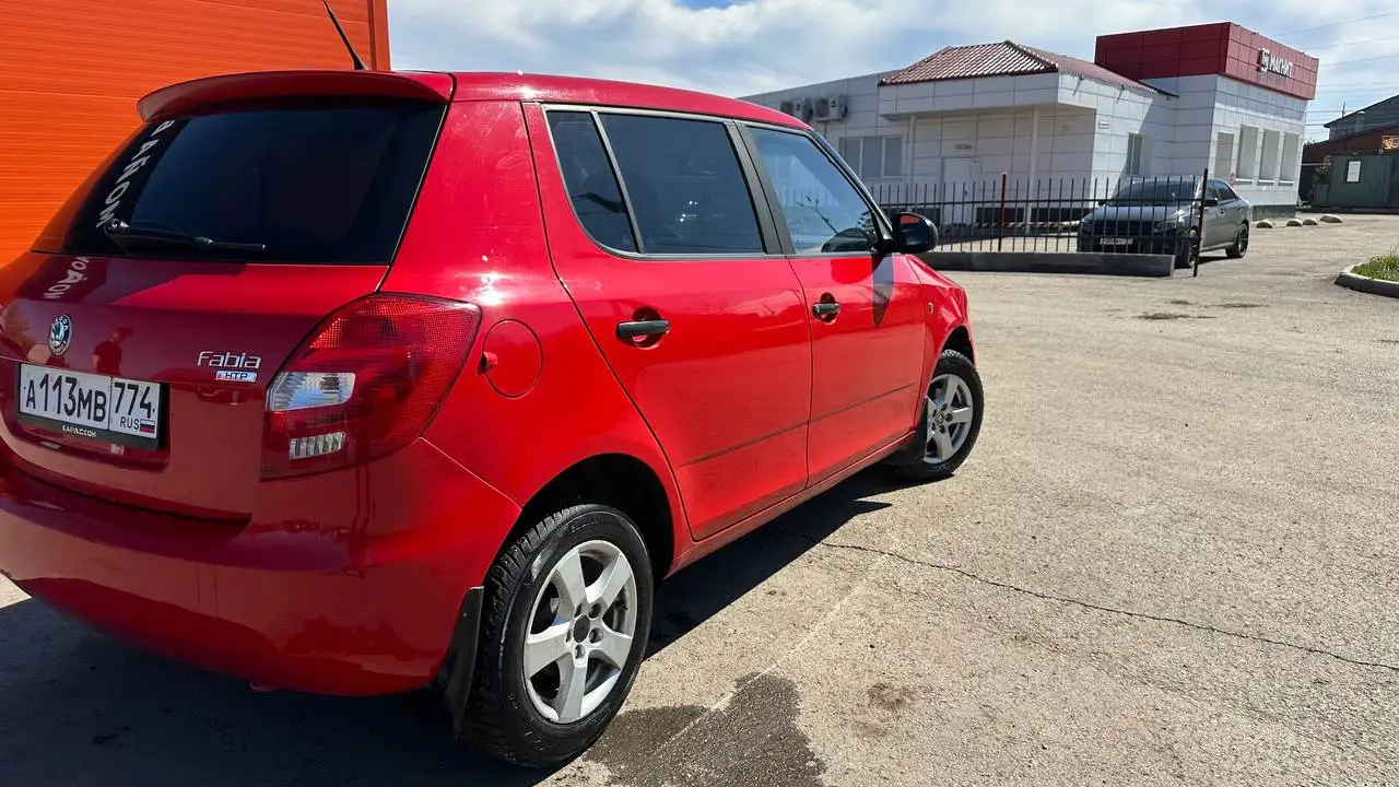 Skoda Fabia 1.2л 2010г. - Легковые автомобили (Авто) в Магнитогорск