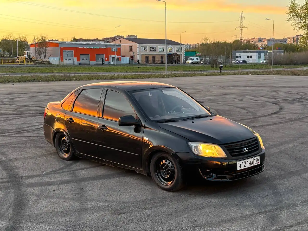 Lada Granta 2013 - Авто в Магнитогорск