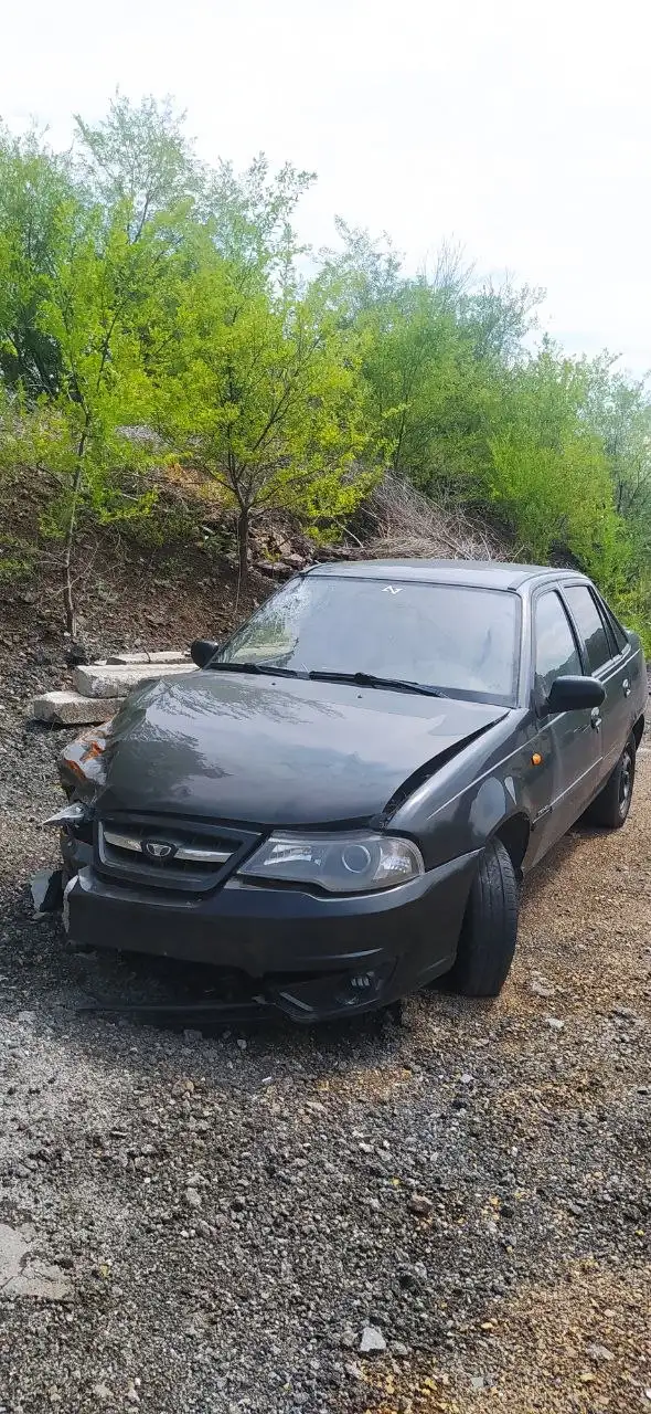 Daewoo Nexia 2011 1.6 и Chevrolet Gentra 2013 1.5 - Легковые автомобили (Авто) в Магнитогорск