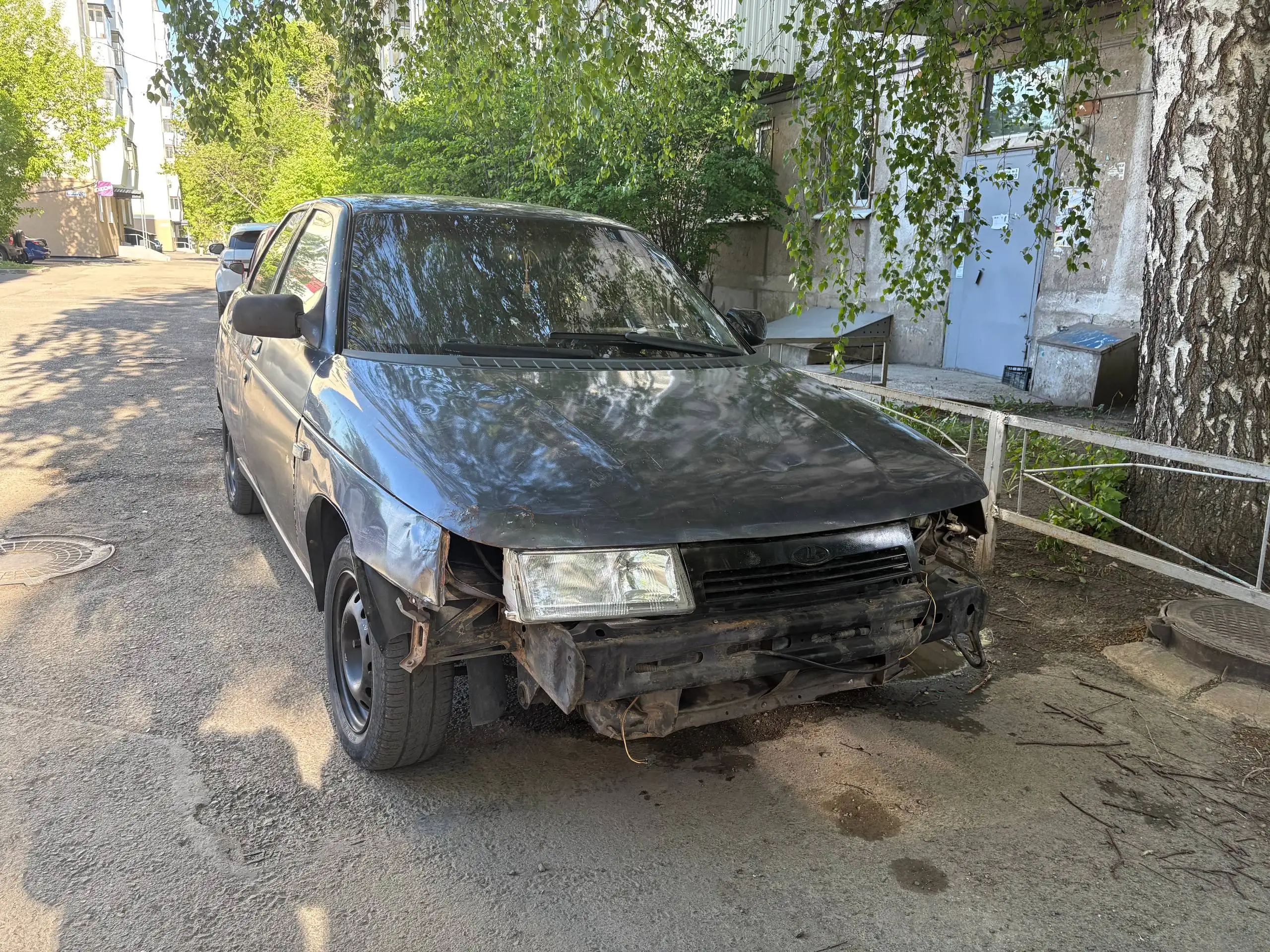 Продам/обменяю фару, бампер - Кузовные запчасти (Авто) в Магнитогорск