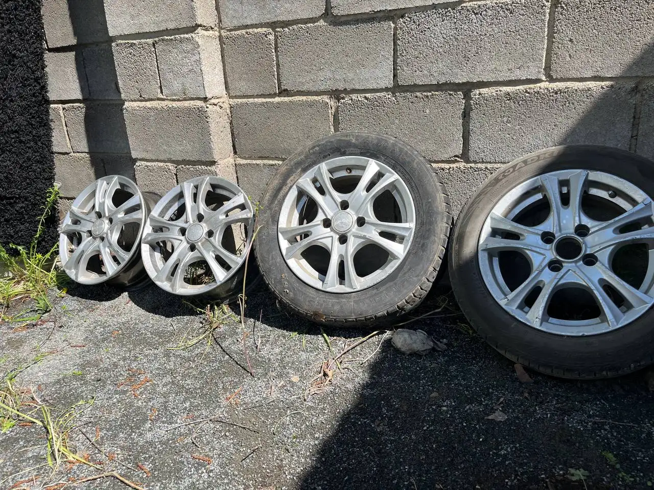 Продам колеса R14 - Шины и диски (Авто) в Магнитогорск