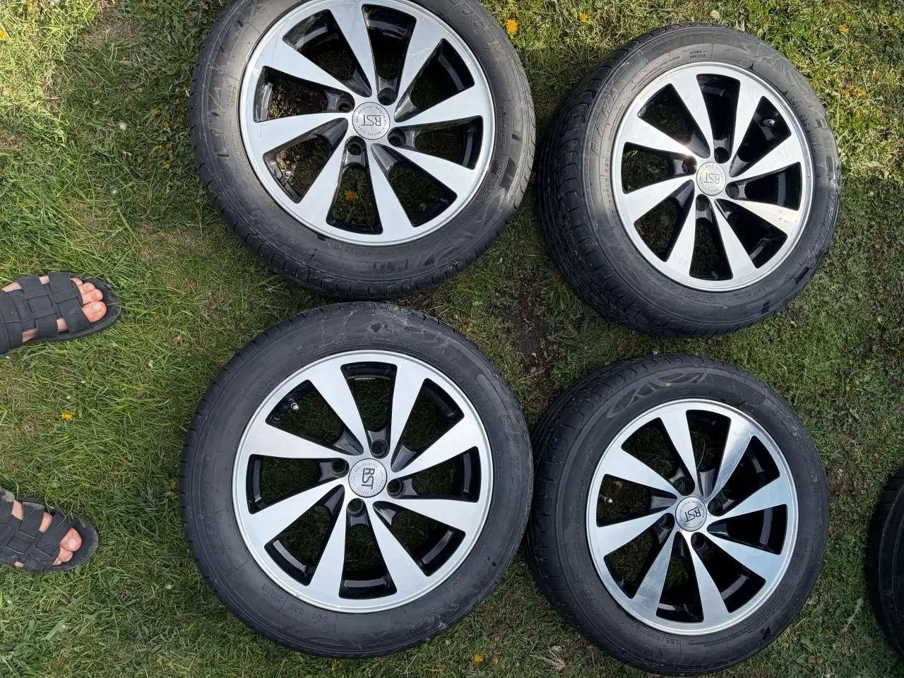Продам 15 радиус новые покрышки - Шины и диски (Авто) в Магнитогорск