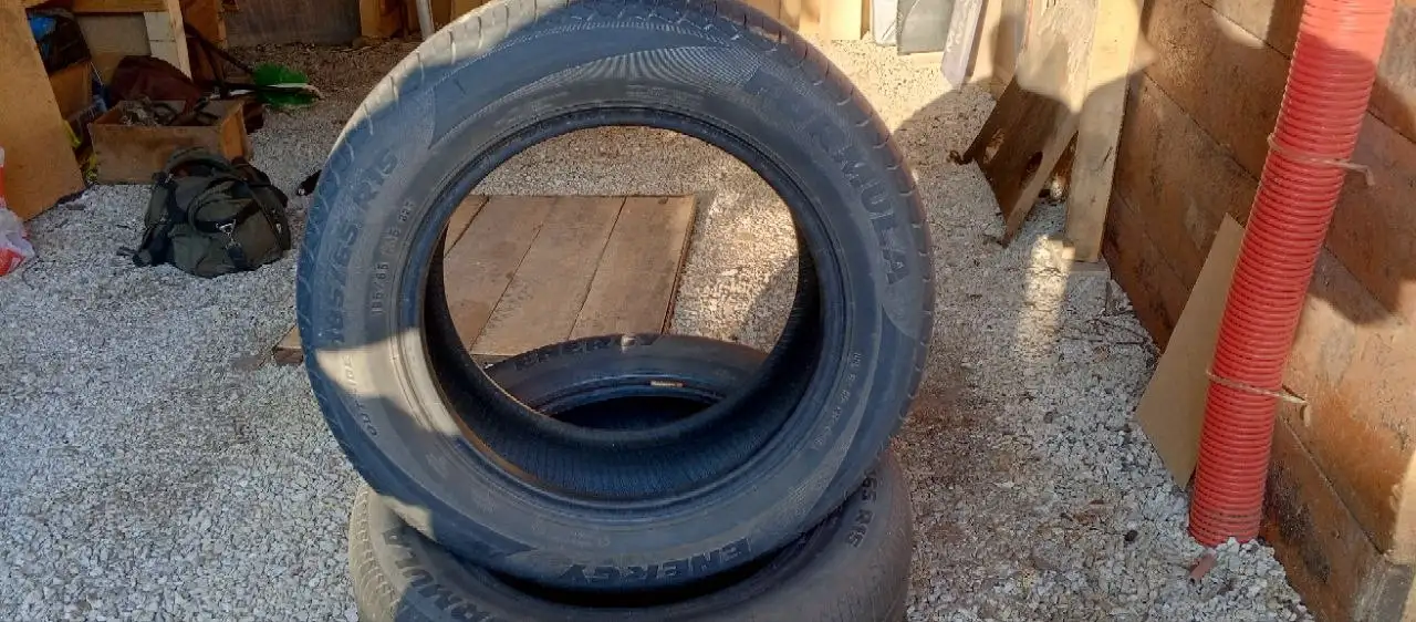 Продам или обменяю резину 185/65 R15 - Шины и диски (Авто) в Магнитогорск