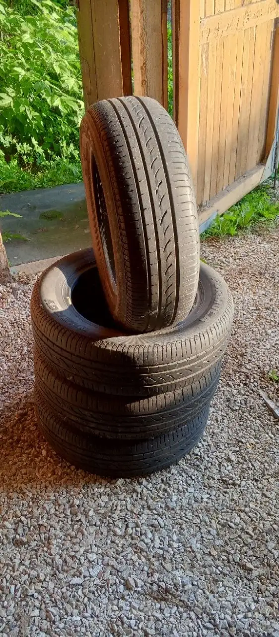 Продам или обменяю резину 185/65 R15 - Шины и диски (Авто) в Магнитогорск