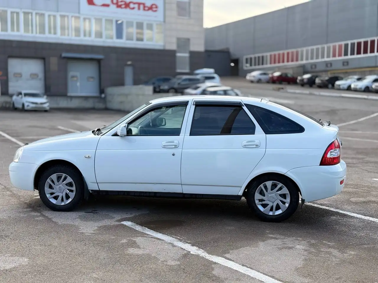 Гранта 2011 г.в. - Легковые автомобили (Авто) в Магнитогорск