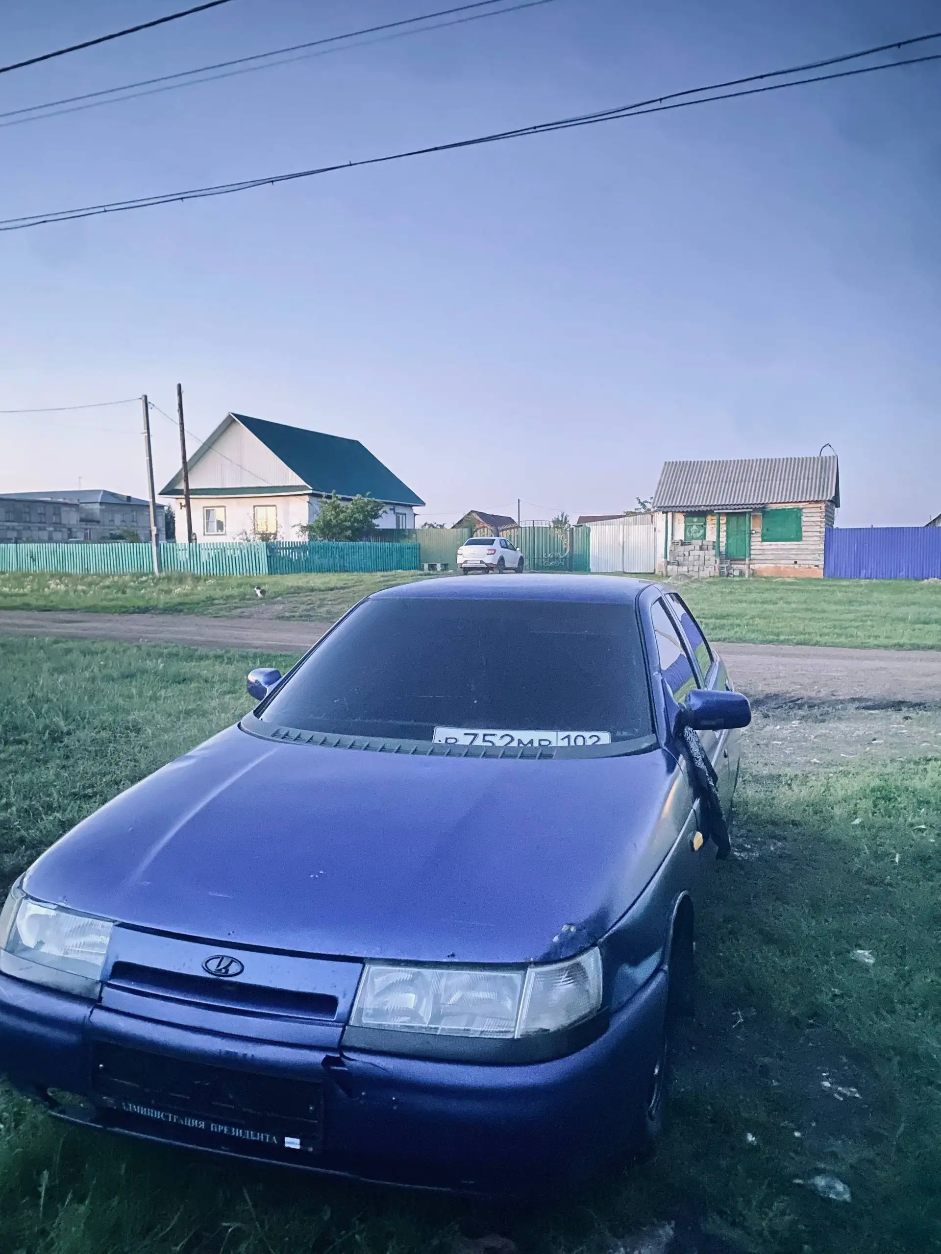 Автомобиль 2002 года, КПП и двигатель в порядке, документы есть - Авто в Магнитогорск