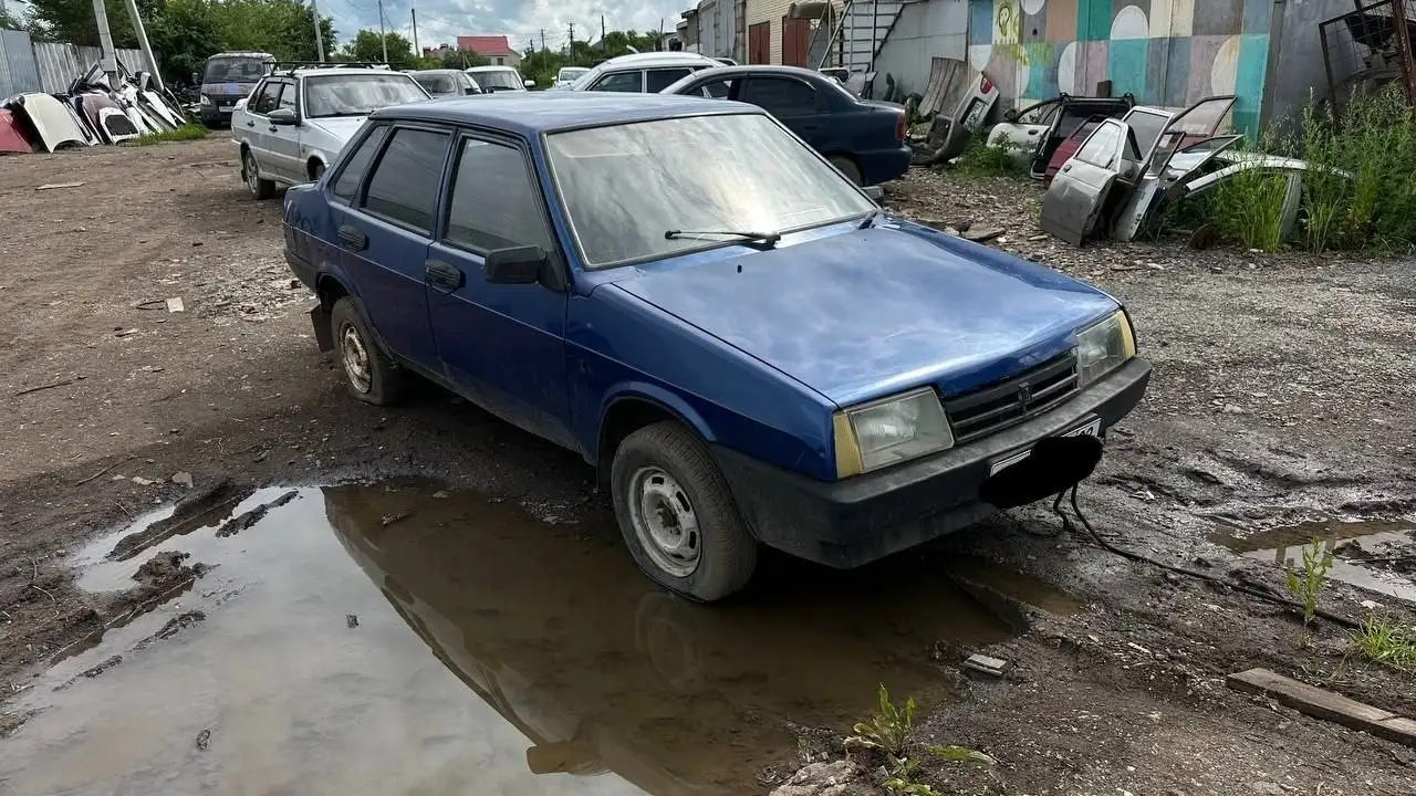 ВАЗ 2199 на запчасти - Запчасти и аксессуары (Авто) в Магнитогорск
