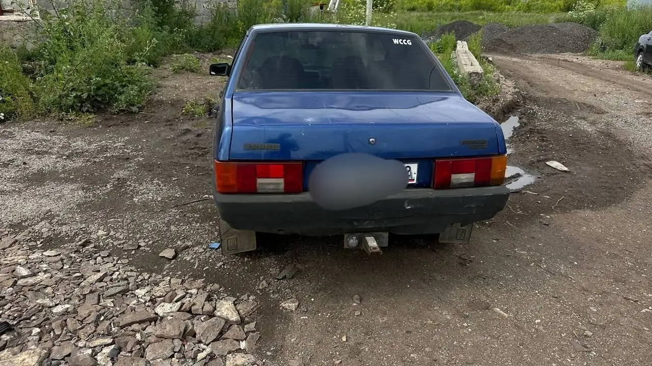 ВАЗ 2199 на запчасти - Запчасти и аксессуары (Авто) в Магнитогорск