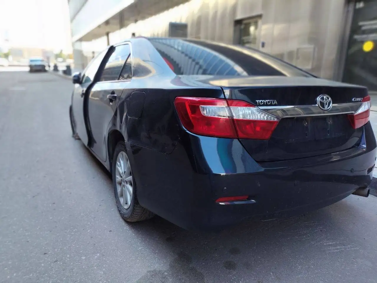 Toyota Camry 7 поколение 2012, битая - Легковые автомобили (Авто) в Москва