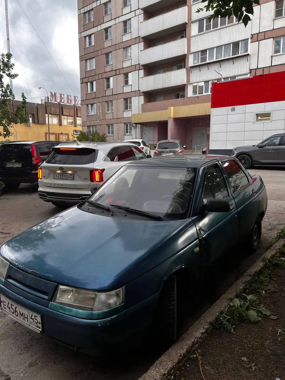 Автомобиль в хорошем техническом состоянии, но с проблемами кузова - Авто в Магнитогорск