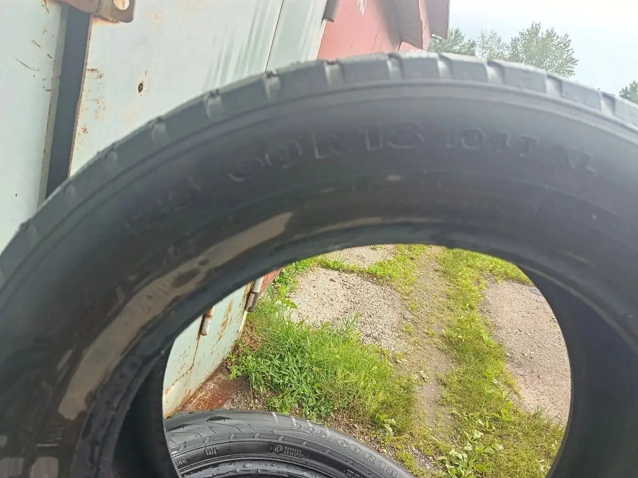 Шина зимняя R18 225/60 - Шины (Авто) в Магнитогорск