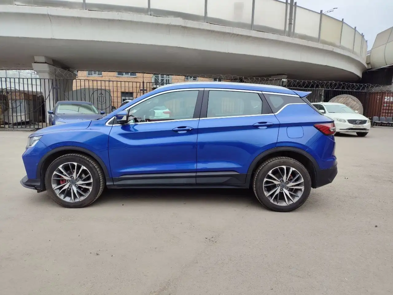 Geely Coolray 1 поколение 2022 - Легковые автомобили (Авто) в Москва