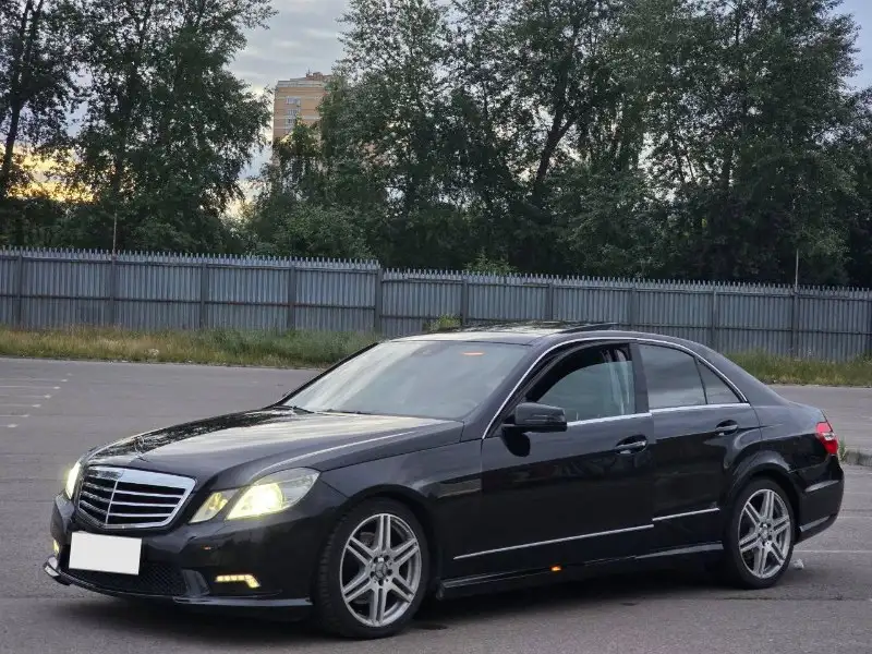 Mercedes-Benz E-Класс (W212) 2011 - Легковые автомобили (Авто) в Москва