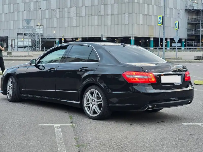 Mercedes-Benz E-Класс (W212) 2011 - Легковые автомобили (Авто) в Москва