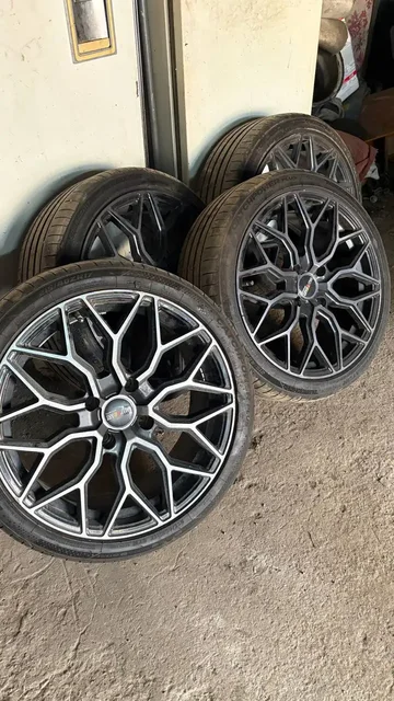 Продам колеса R17 с резиной (215/40/17) от Lancer 9 - Двигатели и трансмиссии в Магнитогорск