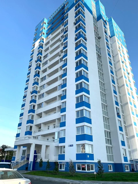 Сдается трехкомнатная квартира под склад или офис - Недвижимость в Краснодар