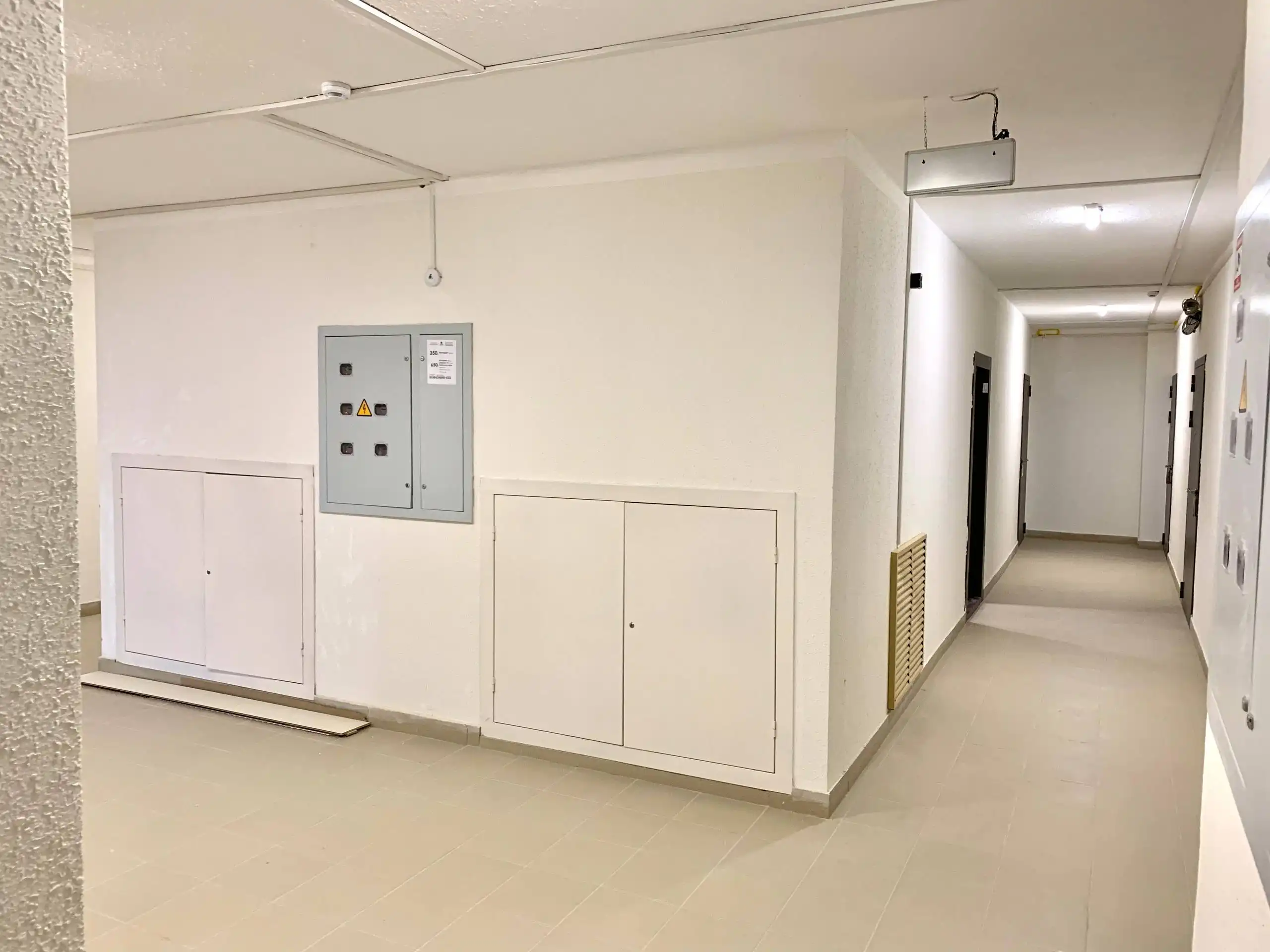 Сдается трехкомнатная квартира под склад или офис