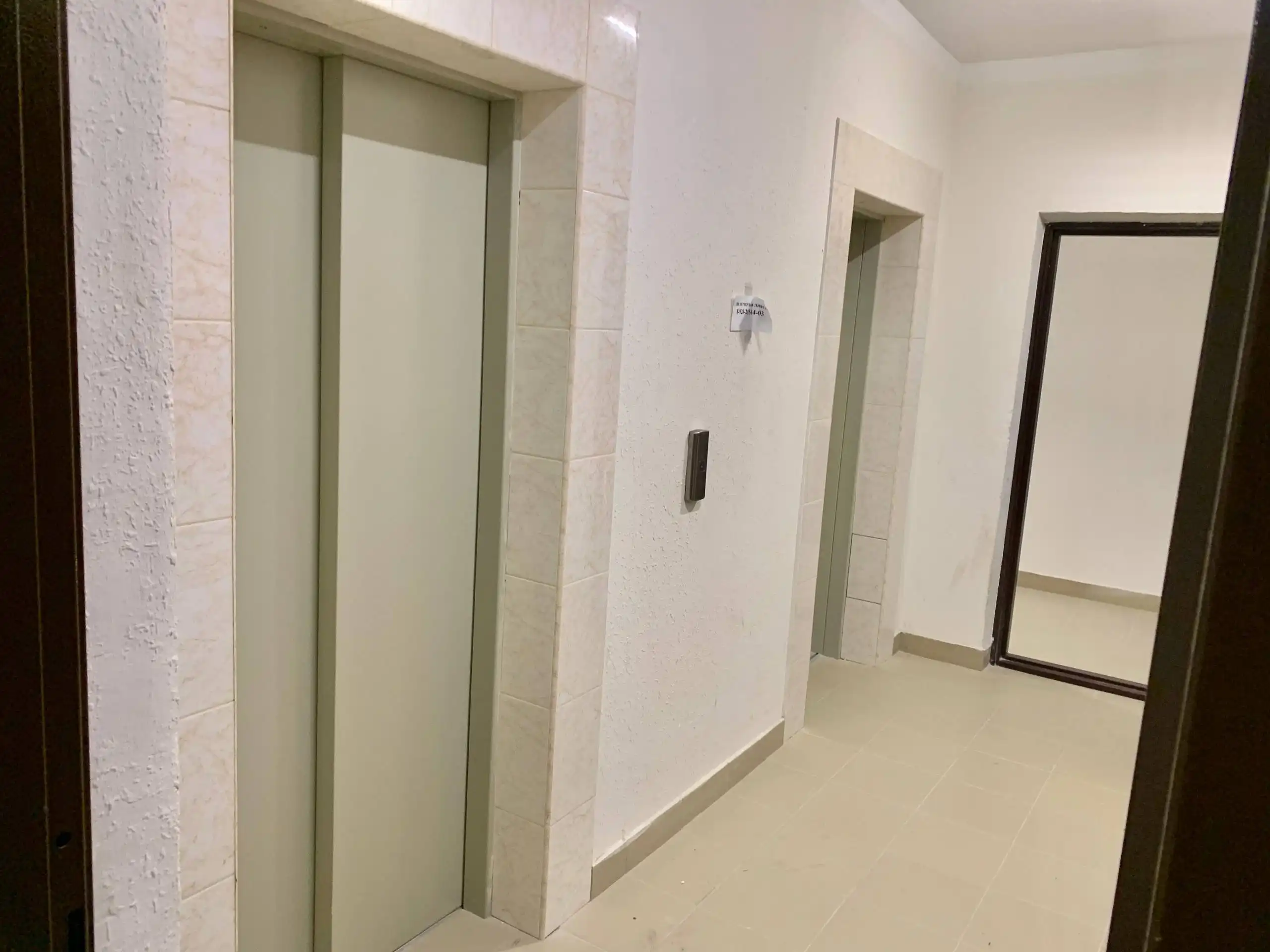 Сдается трехкомнатная квартира под склад или офис