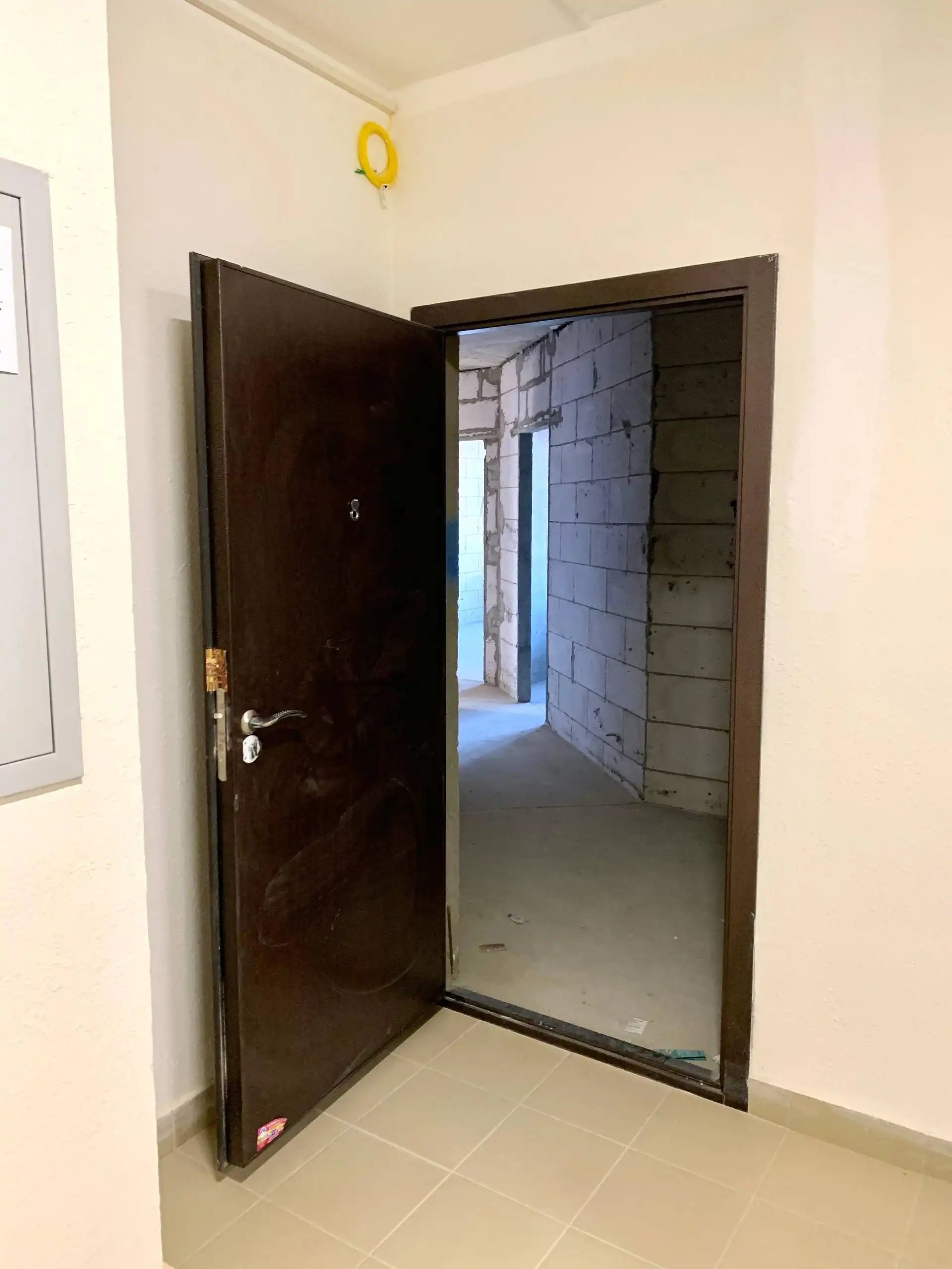 Сдается трехкомнатная квартира под склад или офис