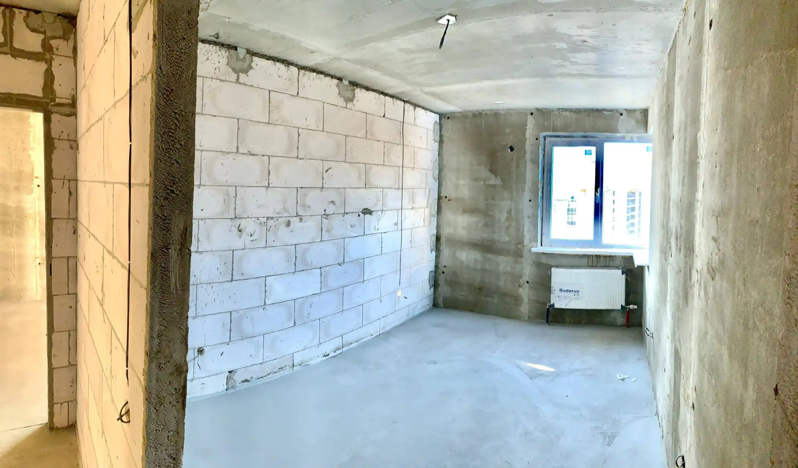 Сдается трехкомнатная квартира под склад или офис