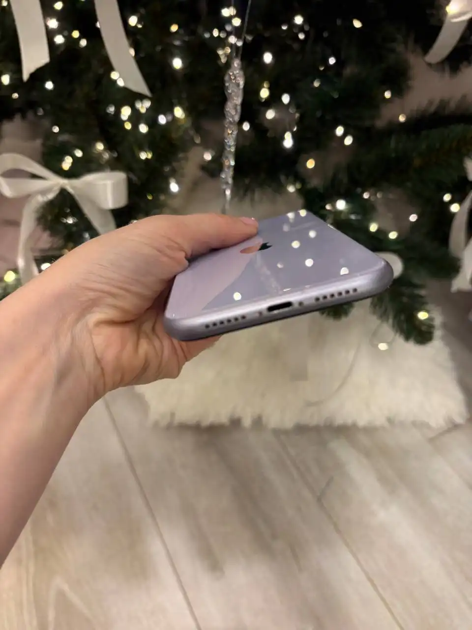 Продам iPhone 11 128 ГБ