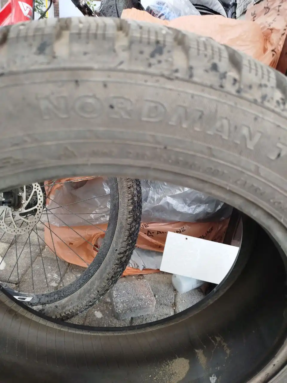 Зимняя резина 215/55 R18